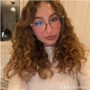 Etudiante en 1ere année médecine je dispose in DELF-B2 et j’ai un Bac+2 en maïeutique